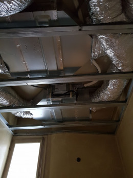 Climatisation gainable en cours d'installation